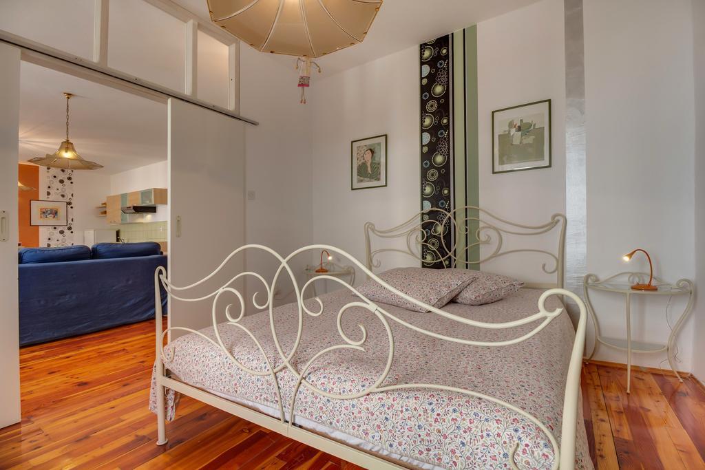 Apartments Mandarina Mali Lošinj Δωμάτιο φωτογραφία