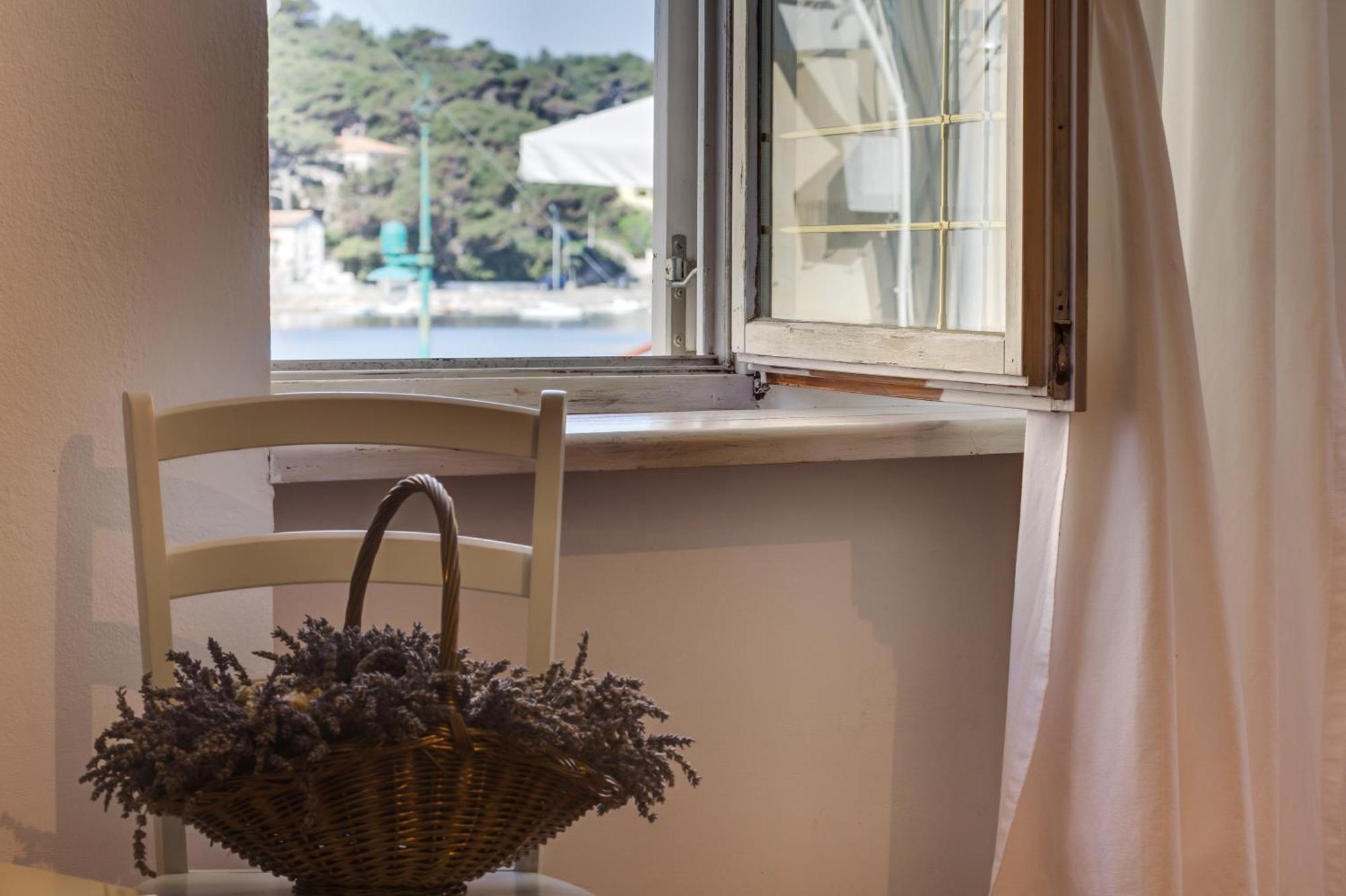 Apartments Mandarina Mali Lošinj Δωμάτιο φωτογραφία